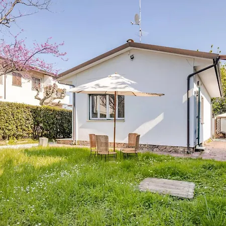 Amazing Piave In Heart Of Dei Marmi Villa