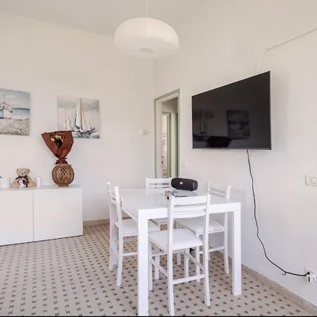 Villa Amazing Piave In Heart Of Dei Marmi
